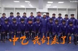 建(jiàn)議(yì)，山东泰(tài)山二队的考核把(bǎ)跑(pǎo)动距离放(fàng)在首位，淘汰跑(pǎo)不(bù)动的球员