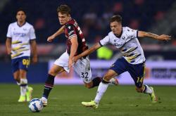 里爾(ěr)對(duì)阵里昂，吉鲁与拉卡泽特(tè)同(tóng)门德比，里爾(ěr)进攻猛獸(shòu)但防守隐患，争夺欧冠(guān)资格