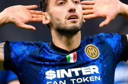 多变的恰尔汗奥盧(lú)！