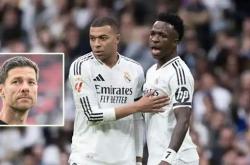 皇马曝(pù)将帅不(bù)和 巴爾(ěr)韋(wéi)德(dé)+维尼(ní)修斯+罗德(dé)里戈不(bù)满阿隆索