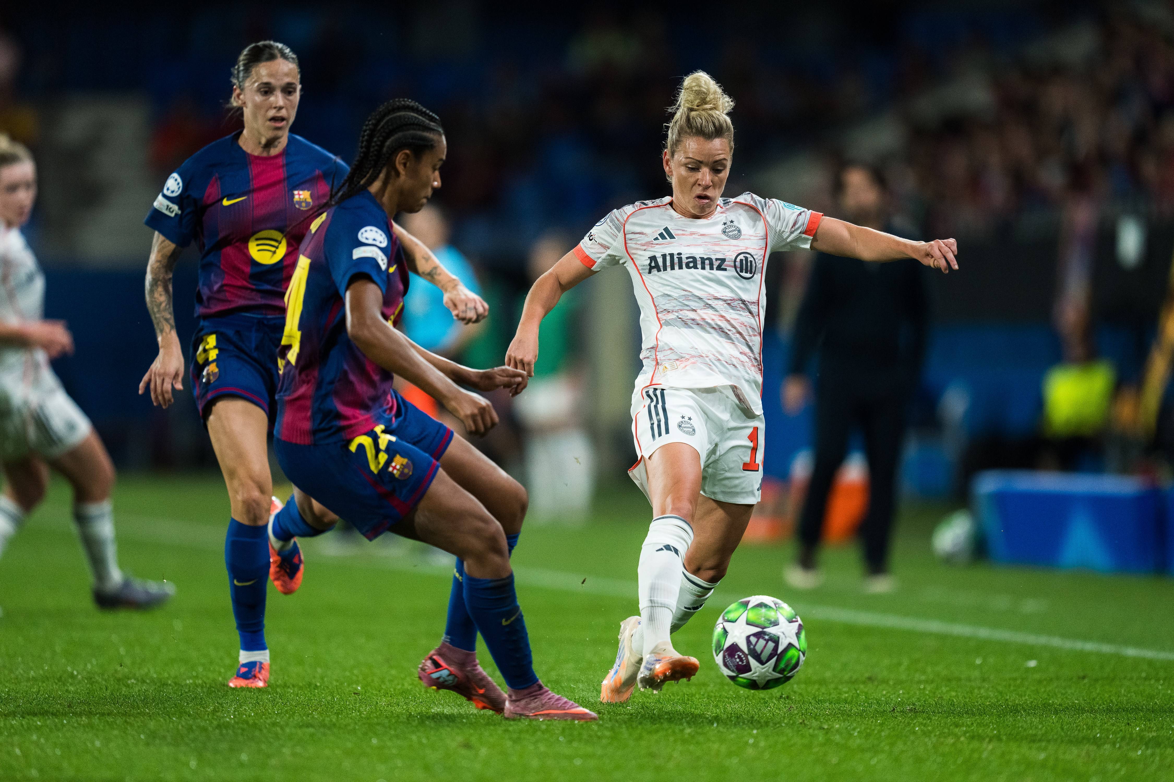 (体育)足球——欧冠女足:巴塞罗那胜拜仁慕尼黑