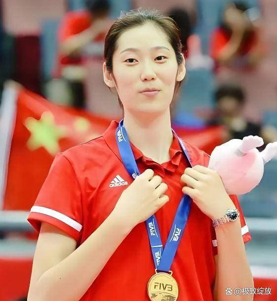 帮意大利球队拿了个五连冠，欧冠决赛扣球成功率还71%呢？