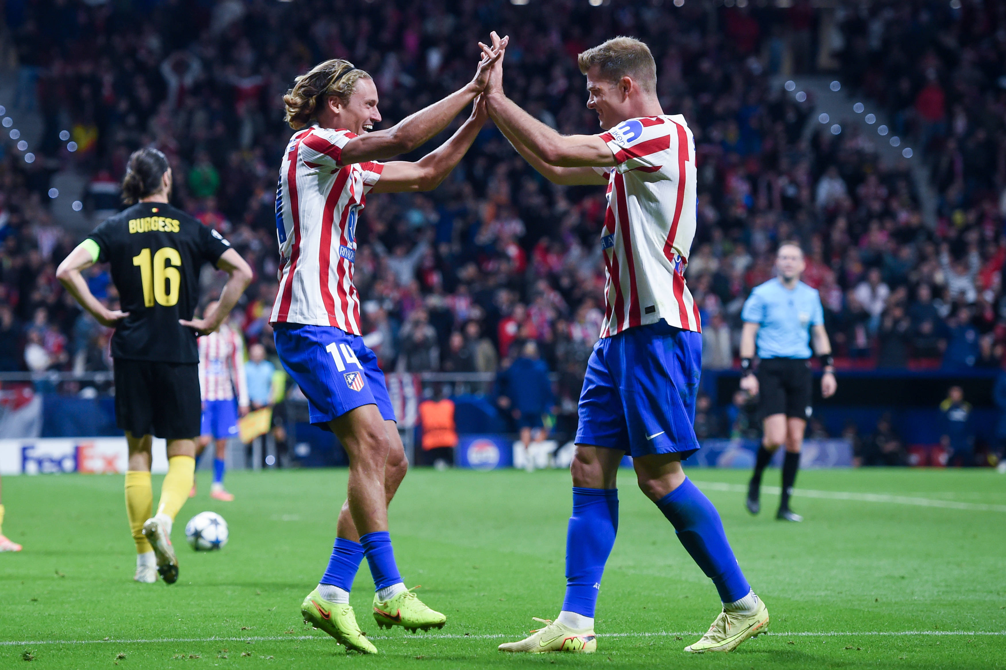 （体育）足球——欧冠：马德里竞技胜圣吉罗斯联合