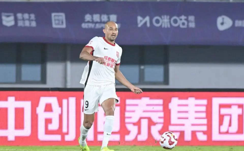 成都蓉城亚冠客场不胜，费利佩进球被取消，延续连胜魔咒