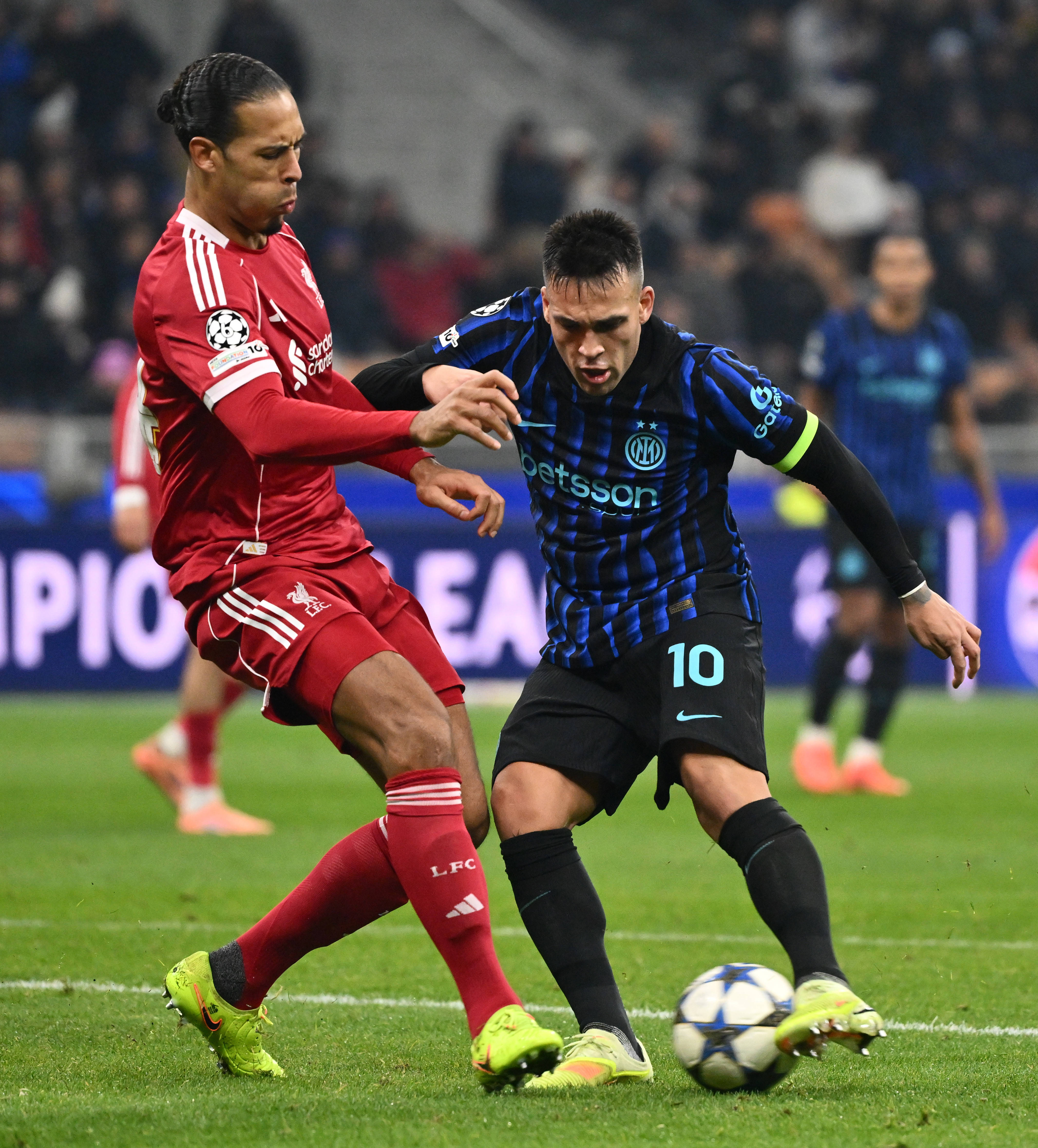 （体育）足球——欧冠：国际米兰不敌利物浦