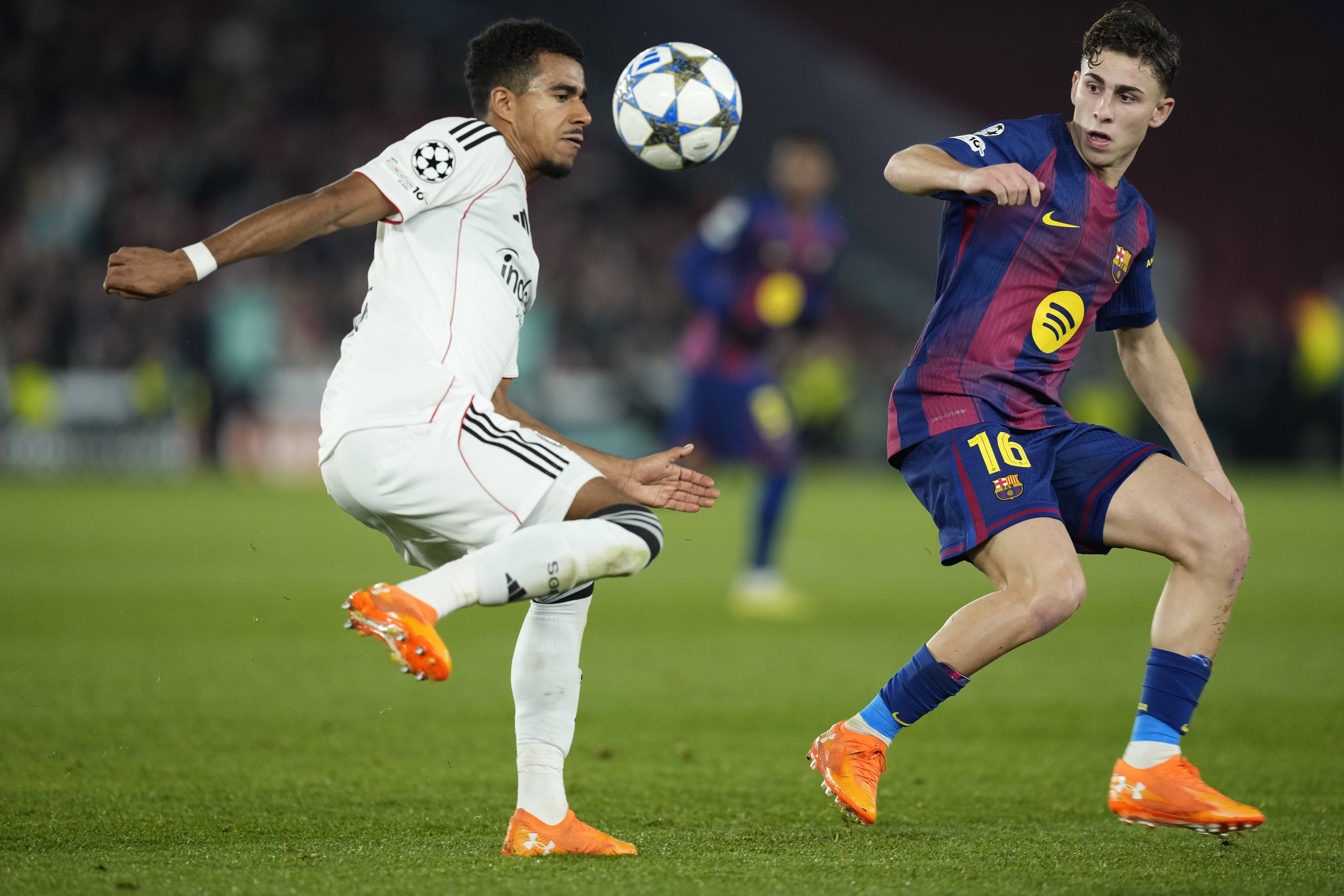 (外代二线)足球——欧冠联赛:巴萨胜法兰克福