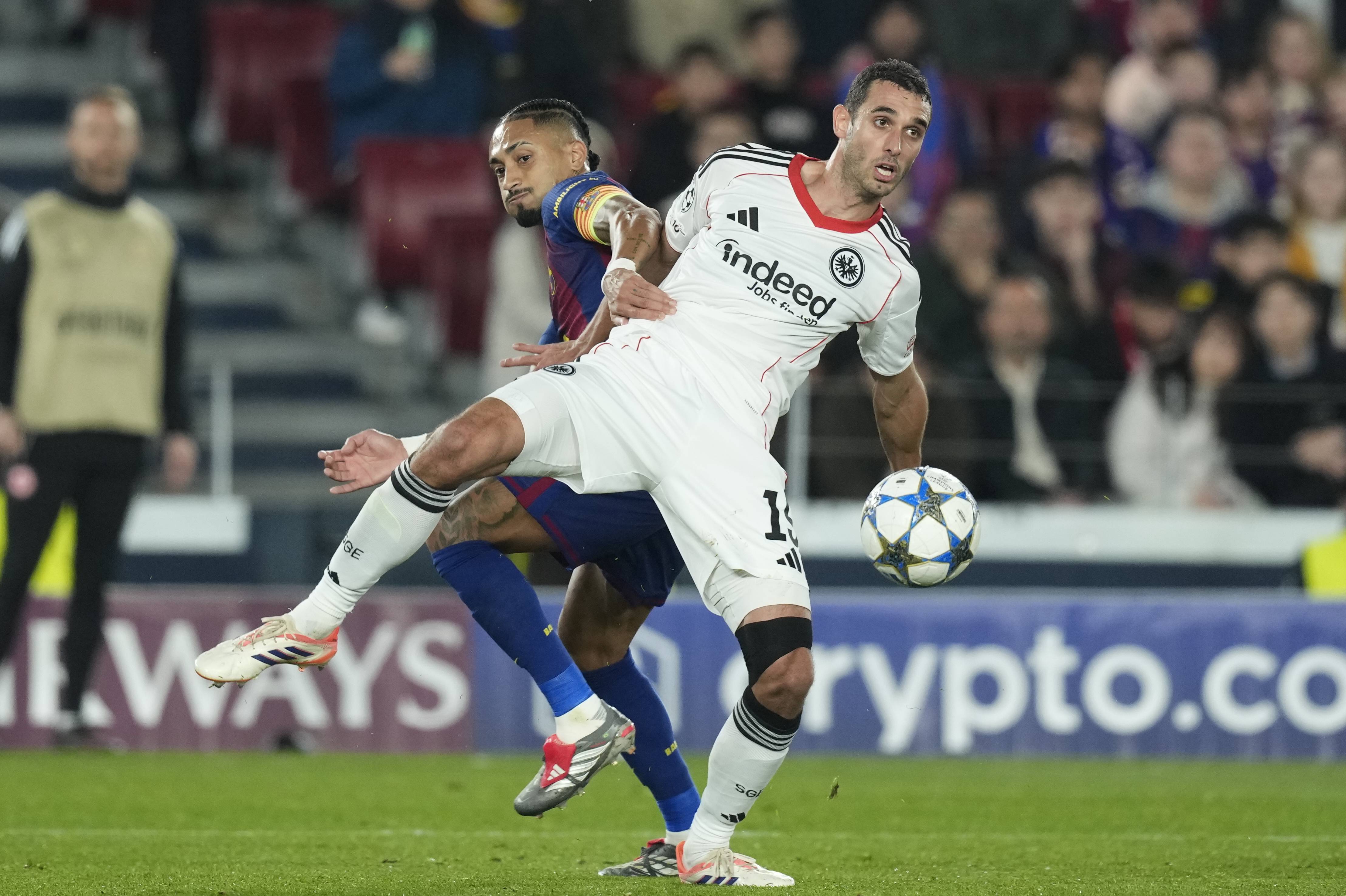 (外代二线)足球——欧冠联赛:巴萨胜法兰克福