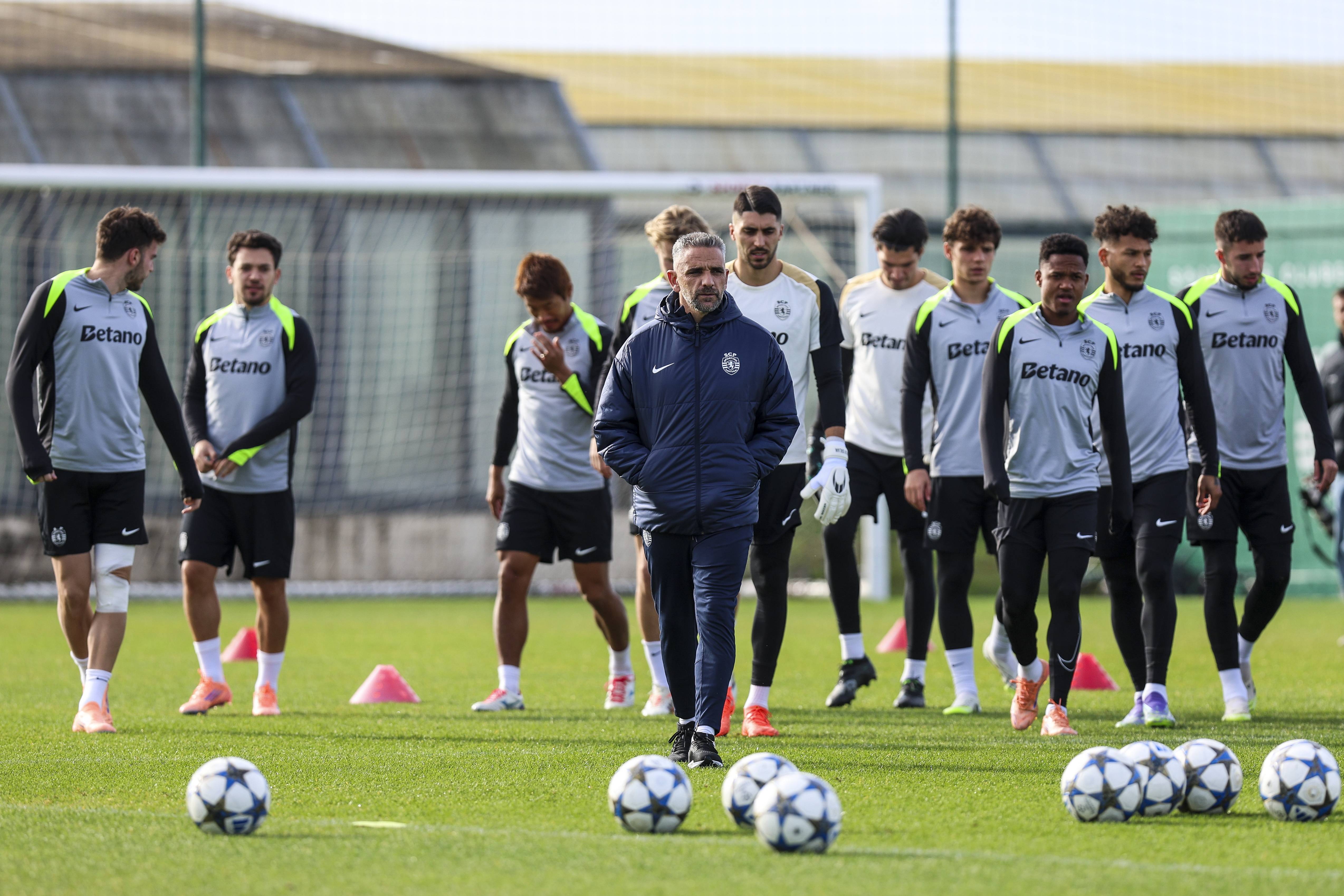 （外代二线）足球——欧冠联赛：葡萄牙体育赛前备战