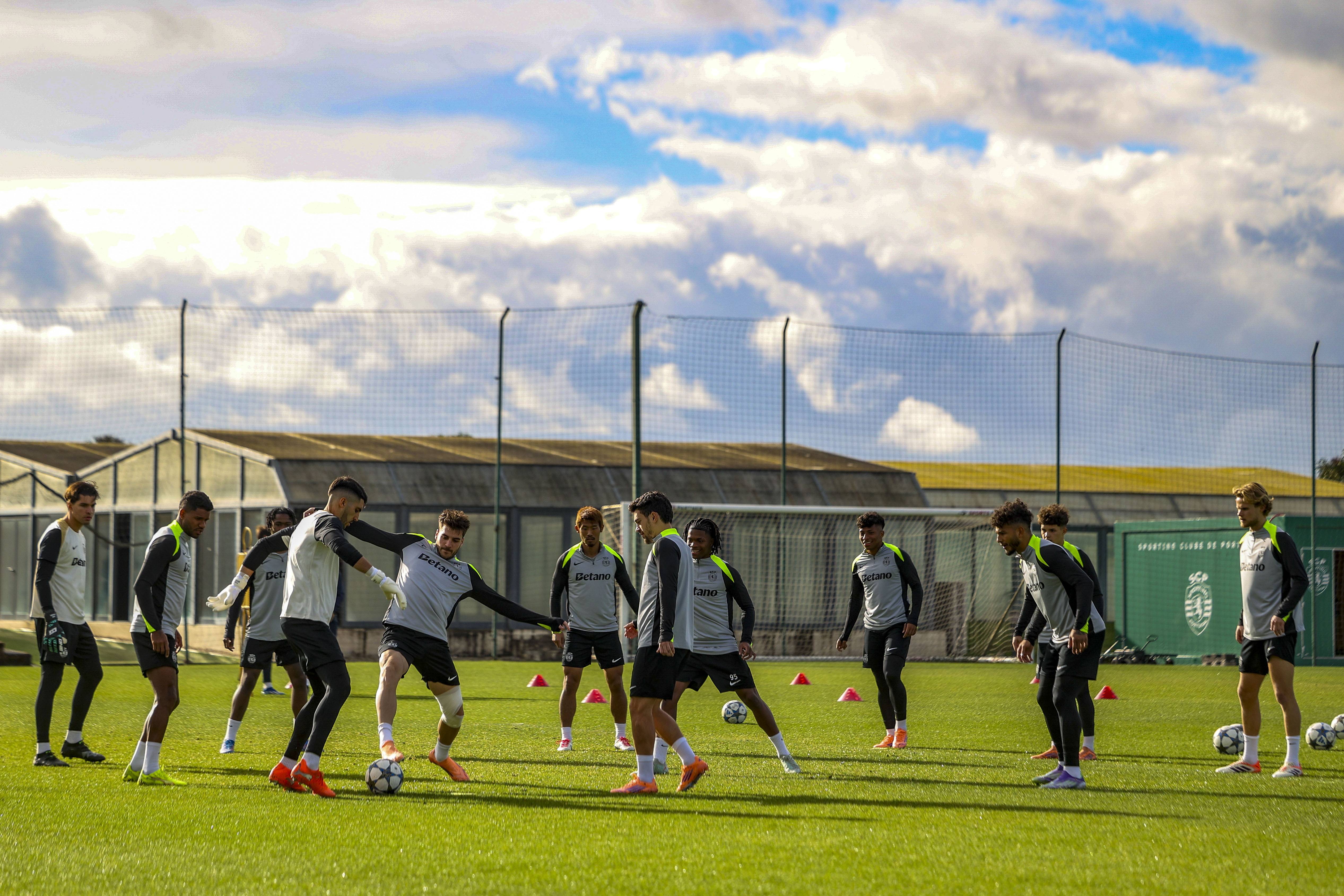 （外代二线）足球——欧冠联赛：葡萄牙体育赛前备战