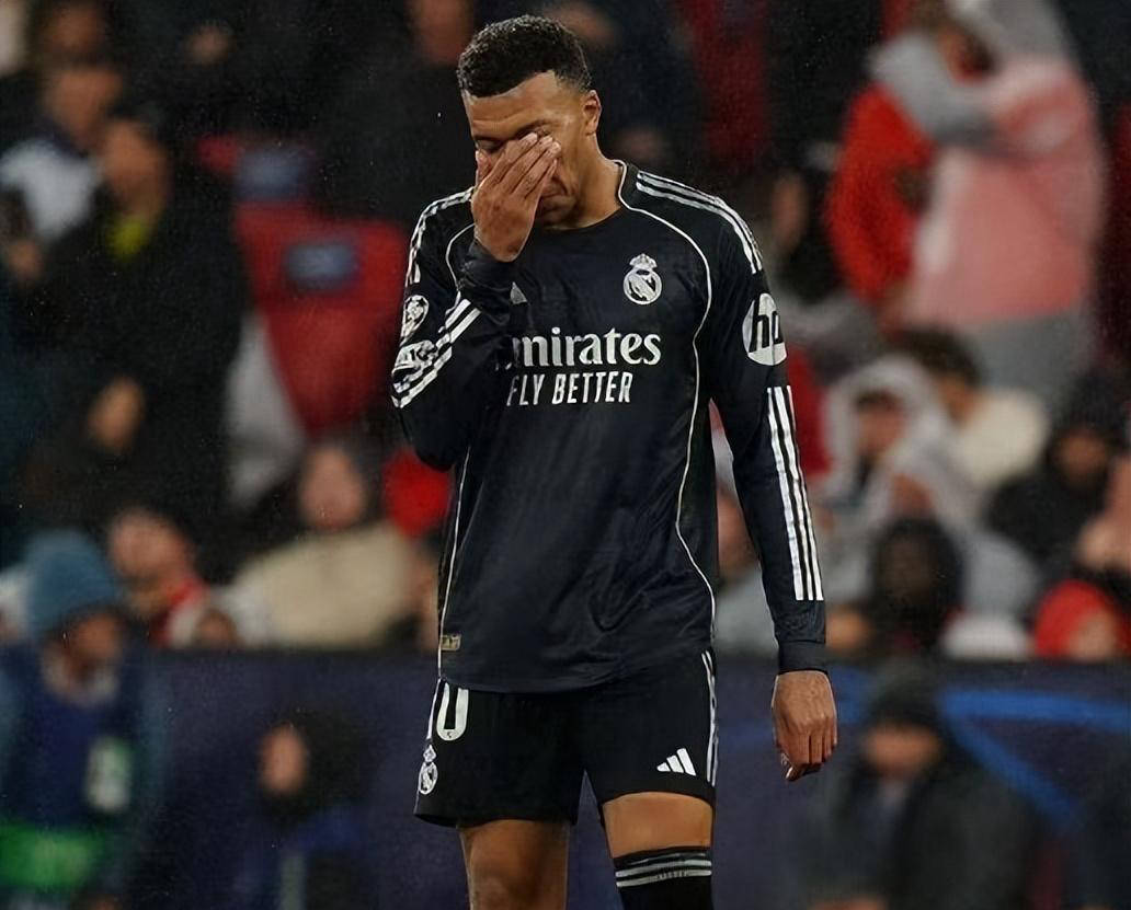 欧冠小组赛第8轮圆满落幕，最新积分榜出炉！